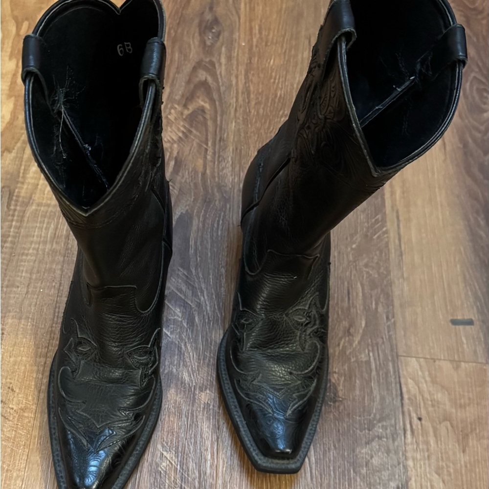 Ariat Women’s Black Leather Western Boots size 6.5